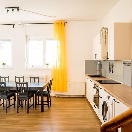 Three Bedroom Plus Big Kitchen Plus Selfcheckin Plus Street Parking Berlin Exterior photo